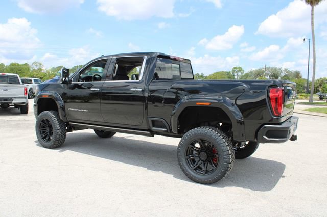 Used 2022 GMC Sierra 2500 Denali w/ Denali Black Diamond Edition image 7