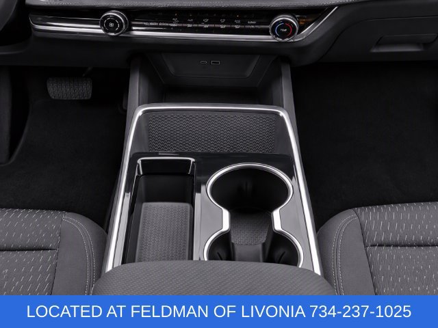 Used 2025 Chevrolet Equinox LT FWD image 20