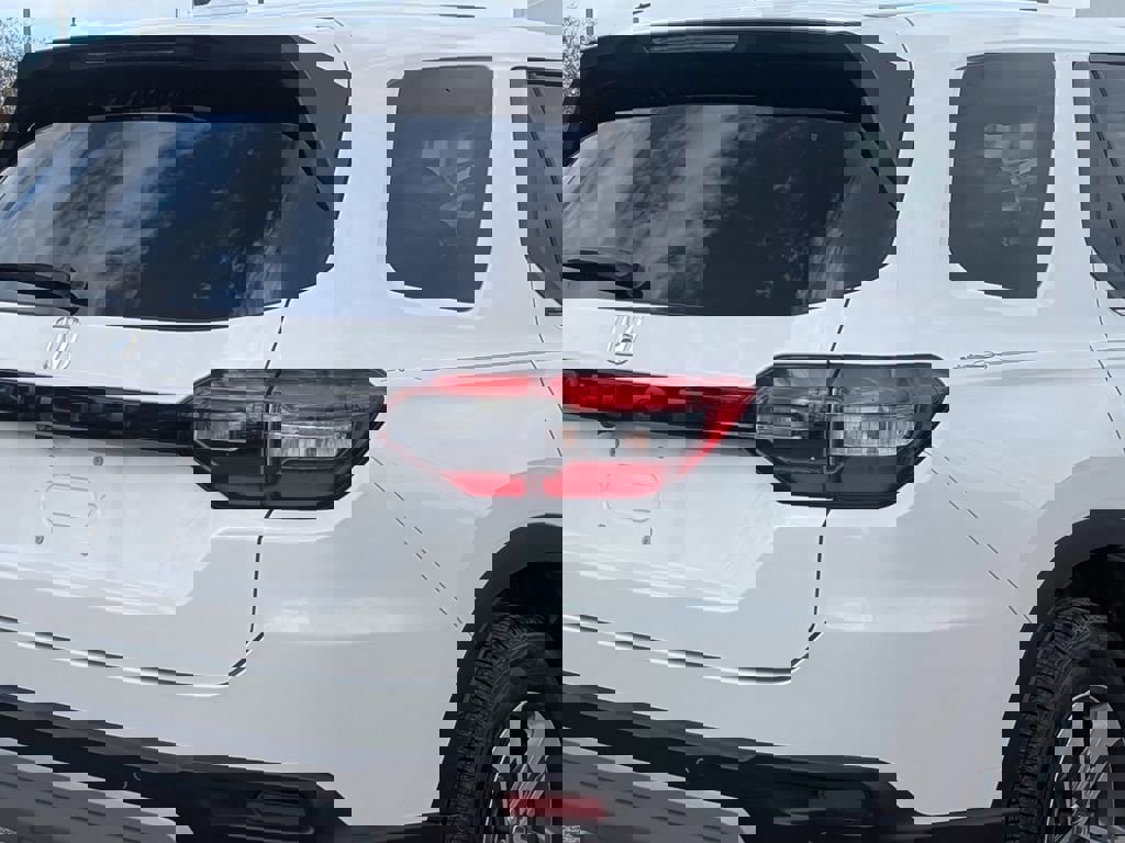 Used 2024 Honda Pilot EX-L image 7