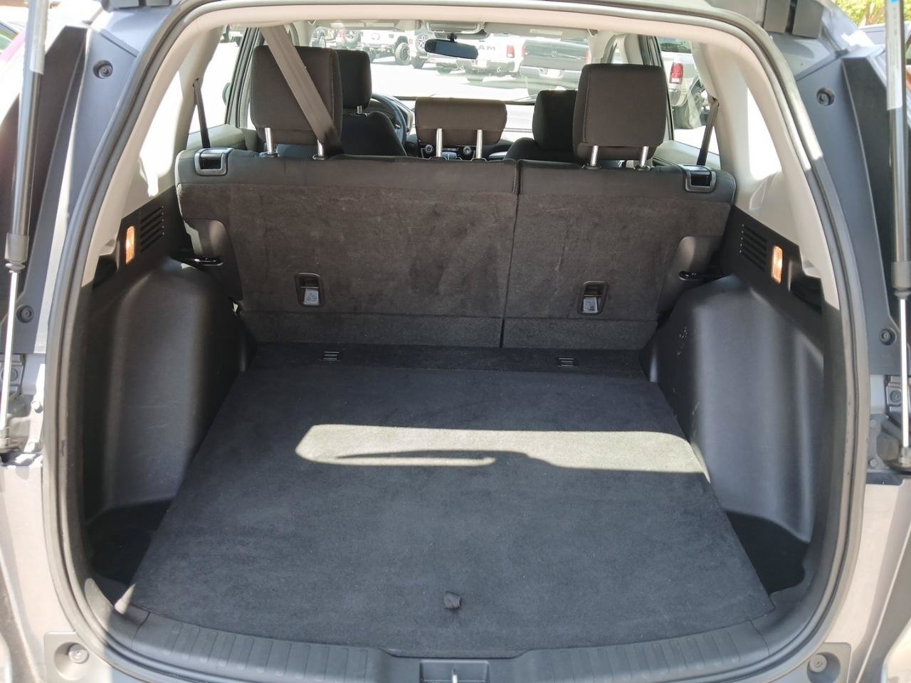 Used 2020 Honda CR-V LX image 10