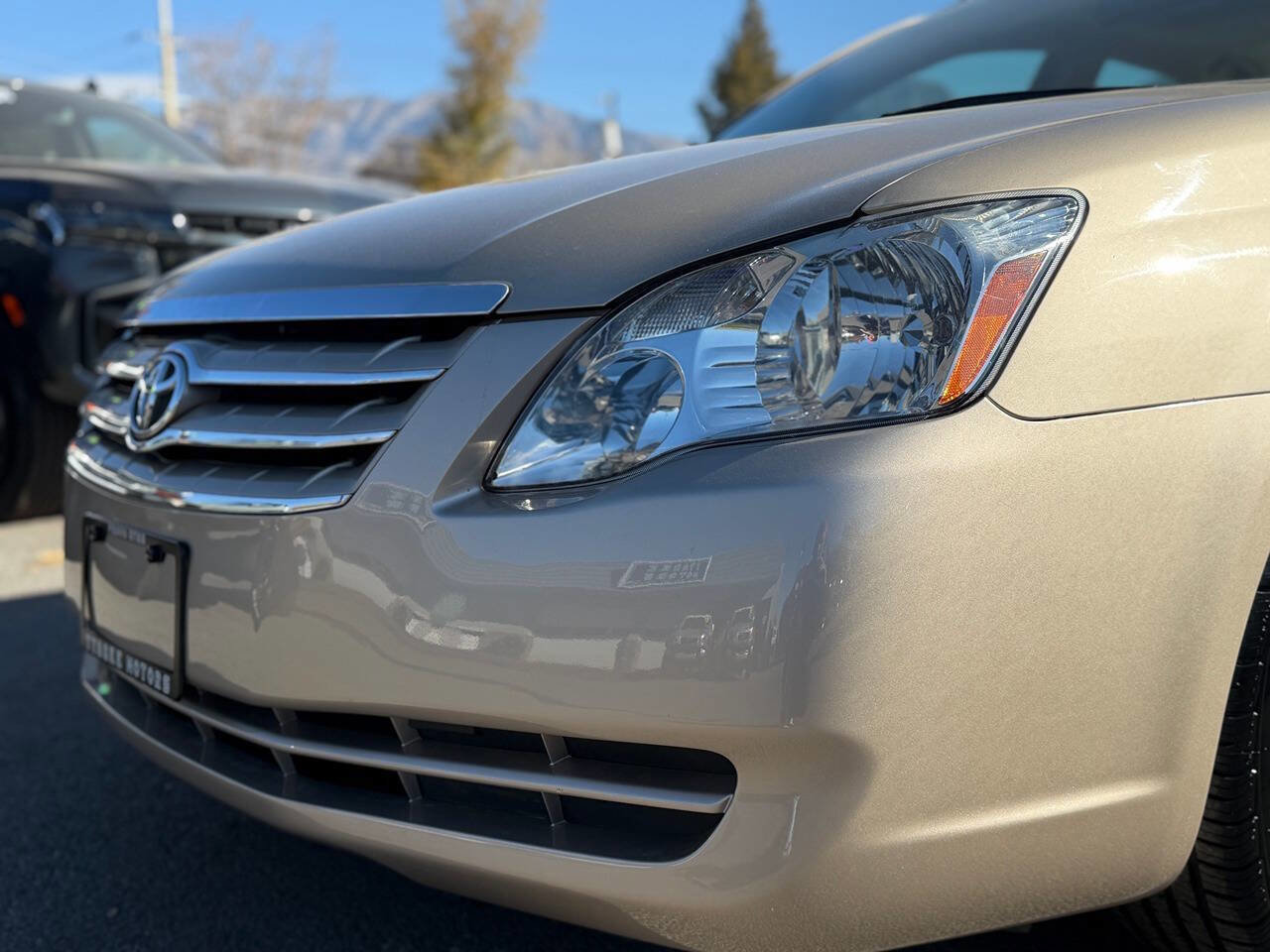 Used 2007 Toyota Avalon Limited image 25