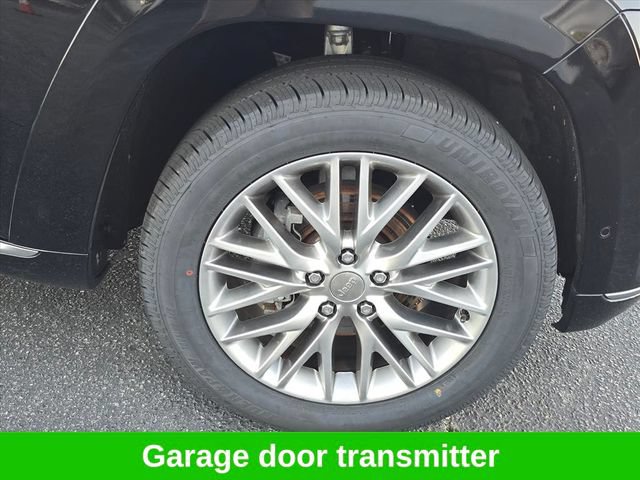Used 2018 Jeep Grand Cherokee Summit w/ Platinum Series Group AWD/4WD image 34