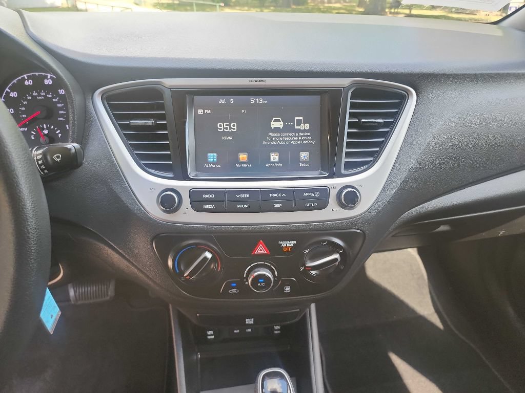 Used 2021 Hyundai Accent SEL FWD image 14