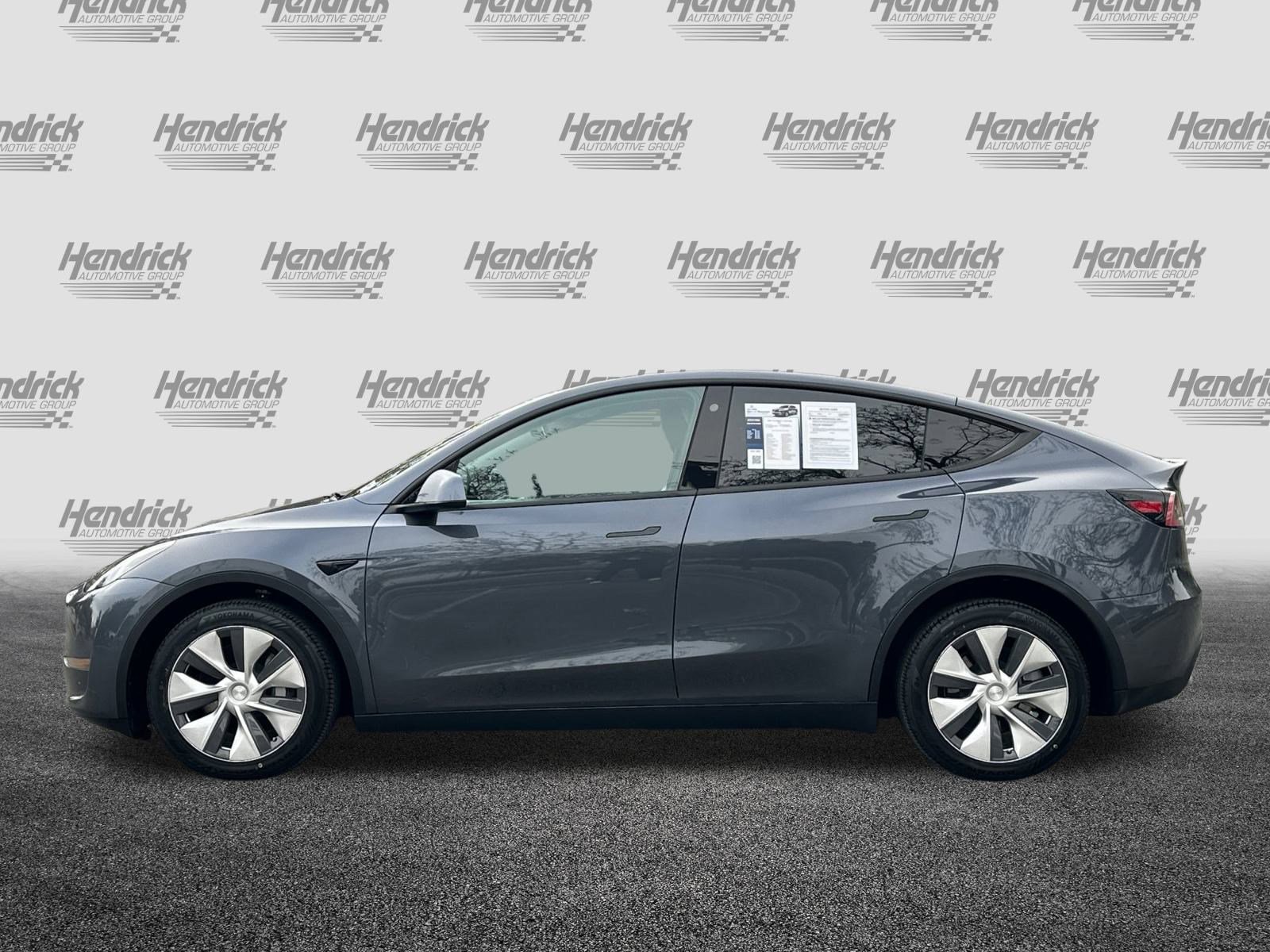 Used 2022 Tesla Model Y Long Range image 8