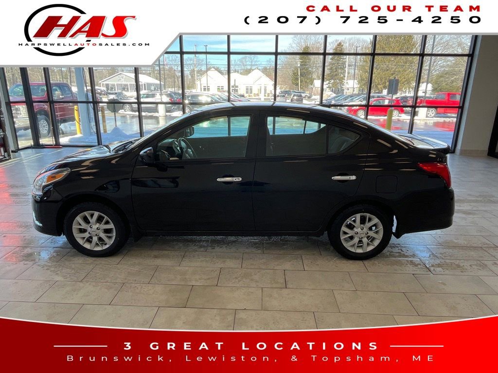 Used 2019 Nissan Versa SV w/ SV Special Edition Package image 2
