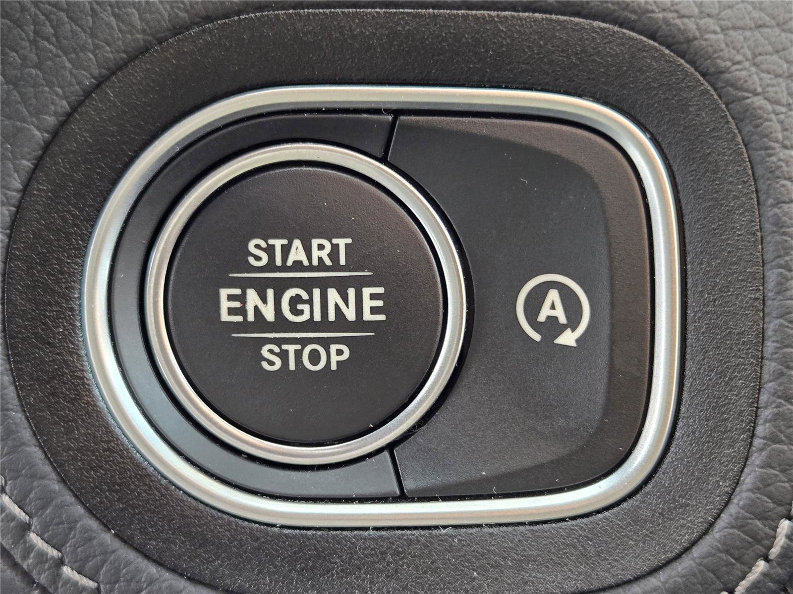 Used 2025 Mercedes-Benz GLE 350 4MATIC image 18