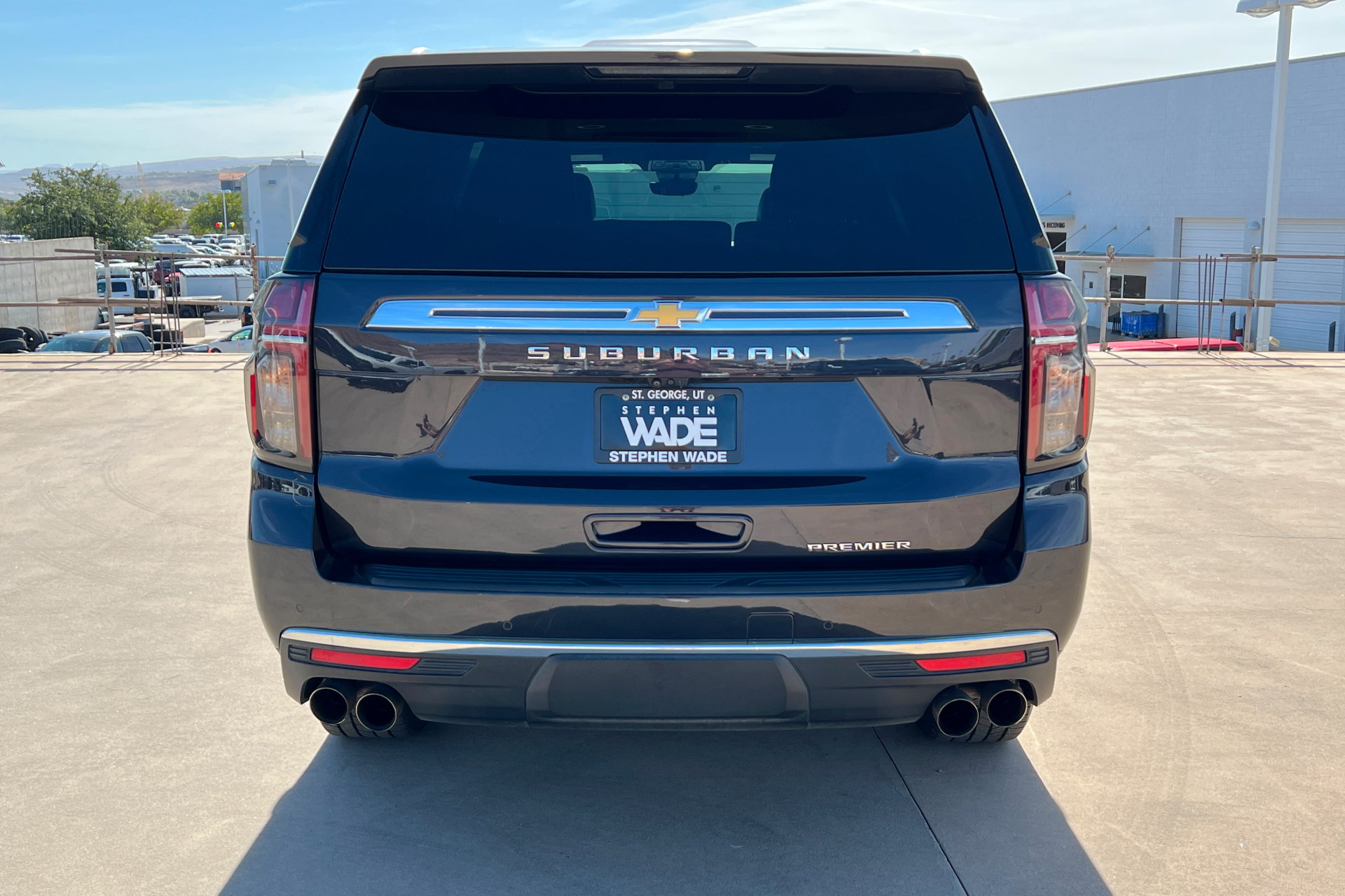 Used 2023 Chevrolet Suburban Premier AWD/4WD image 5
