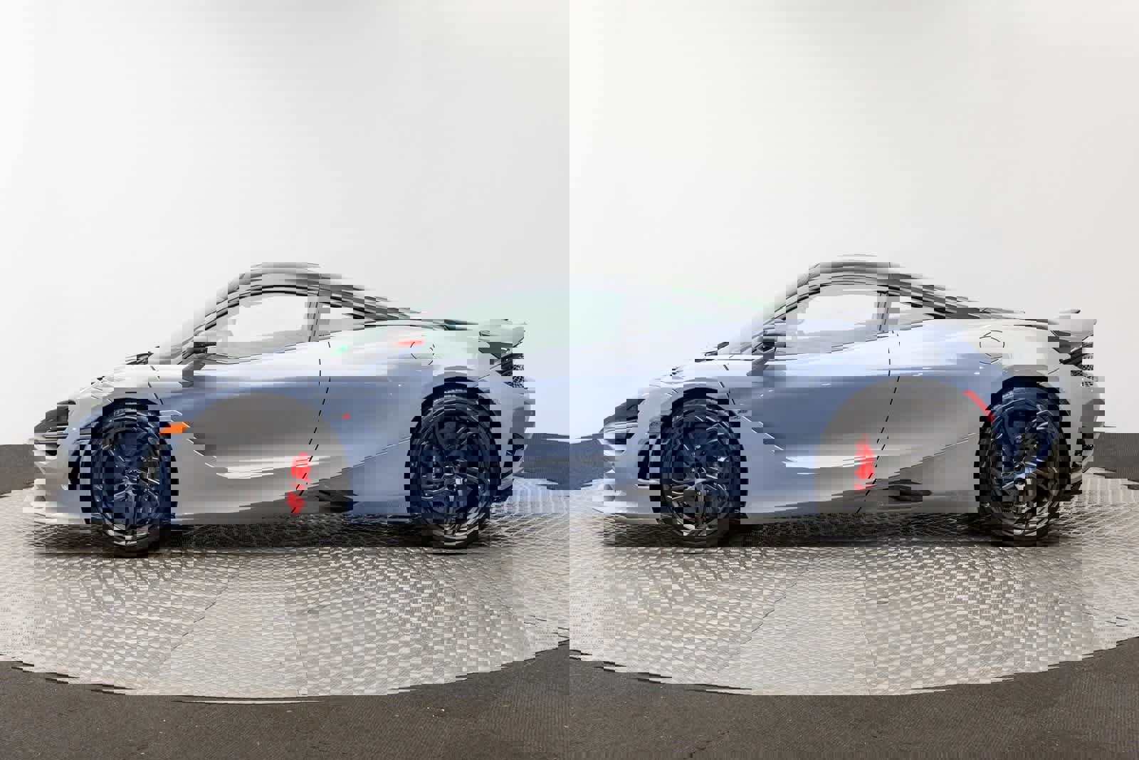 New 2026 McLaren 750S image 3