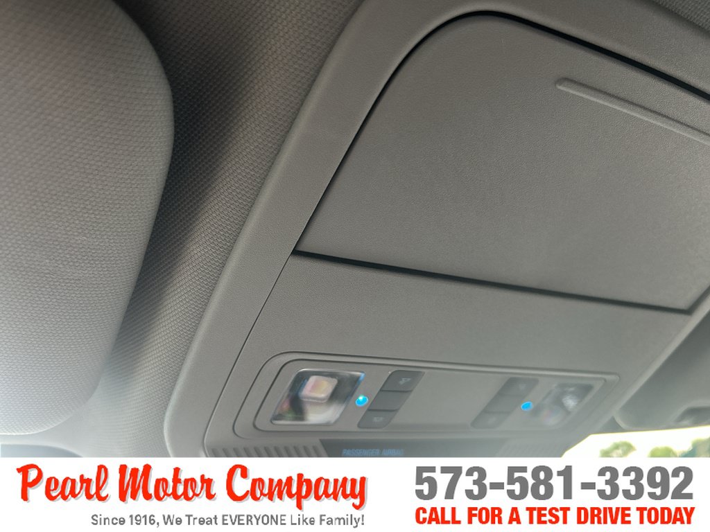 Used 2022 Ford Explorer XLT w/ Class IV Trailer Tow Package AWD/4WD image 14