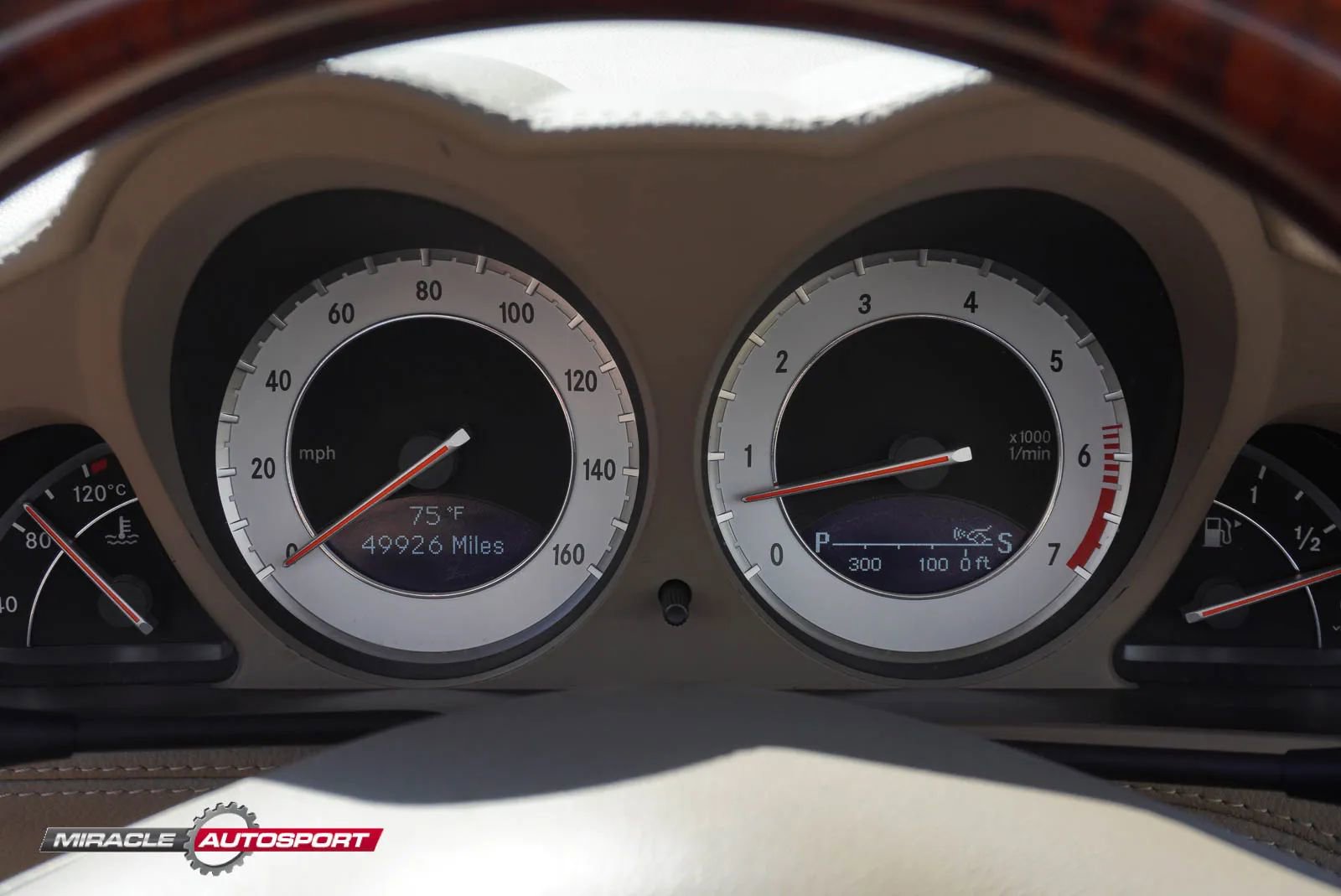 Used 2009 Mercedes-Benz SL 550 w/ Premium I Pkg image 14