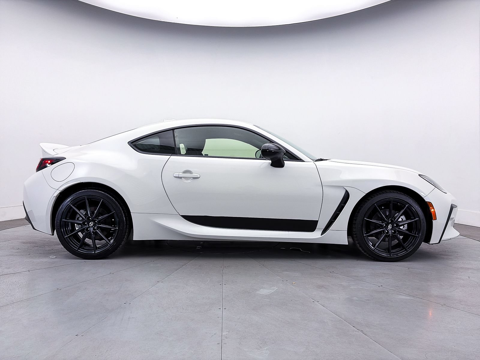 Used 2024 Toyota GR86 Premium RWD image 37