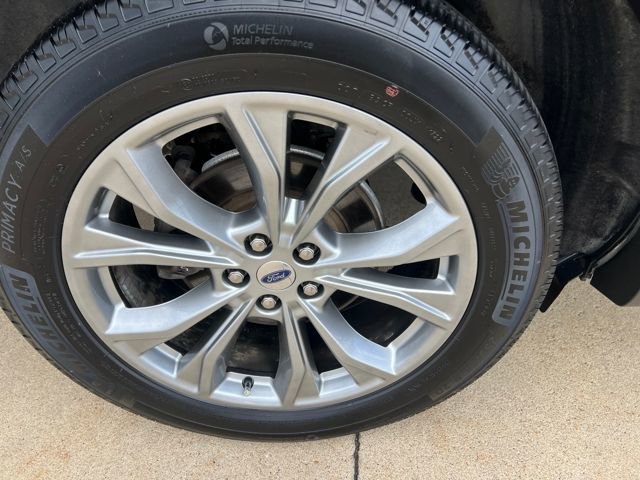 Used 2022 Ford Explorer Limited w/ Class IV Trailer Tow Package image 11