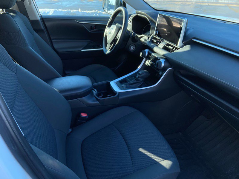 Used 2024 Toyota RAV4 LE image 7