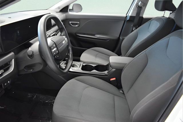 Used 2025 Kia K4 image 22
