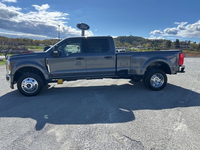 New 2026 Ford F450 XLT image 7
