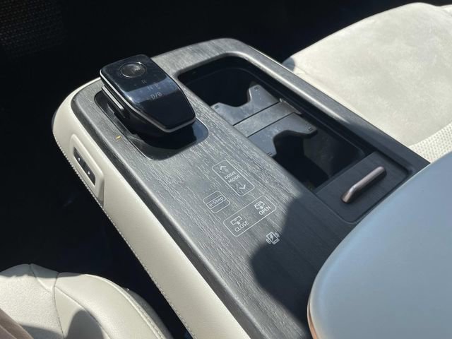 Certified 2023 Nissan Ariya FWD image 24