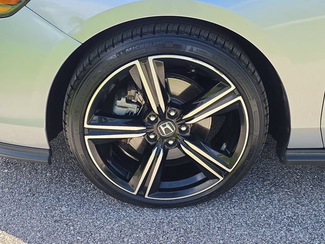 Used 2024 Honda Accord Sport image 6