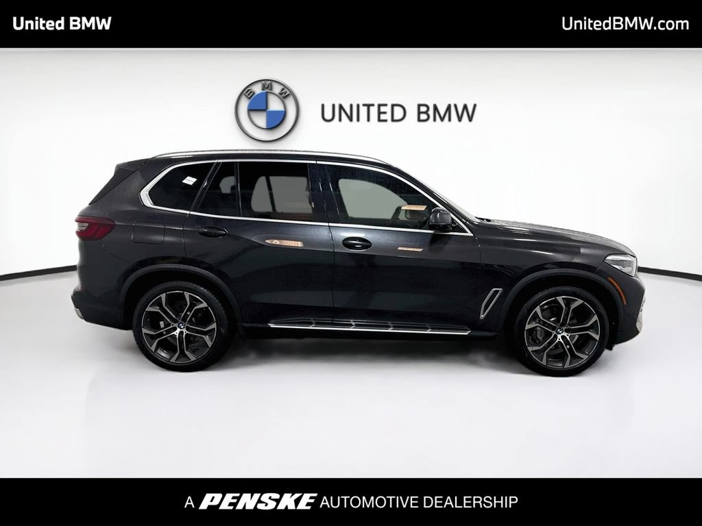 Used 2021 BMW X5 xDrive40i w/ Premium Package AWD/4WD image 4