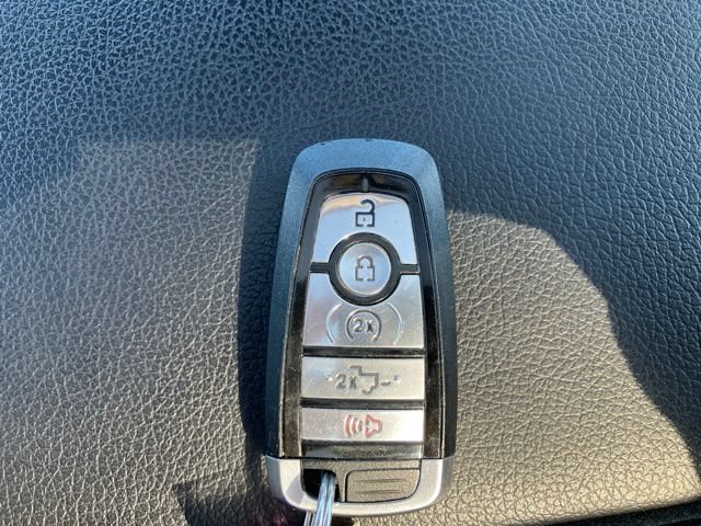 Used 2021 Ford F250 Lariat w/ Lariat Ultimate Package AWD/4WD image 20