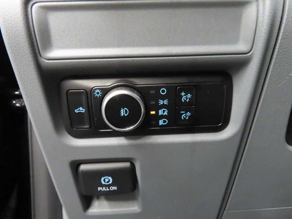 Used 2023 Ford F150 XLT w/ Trailer Tow Package image 40