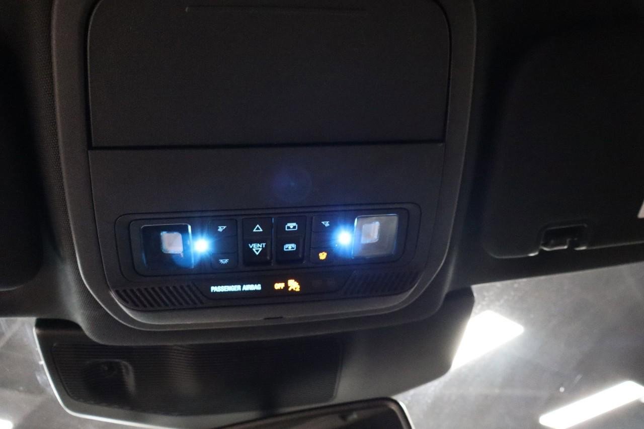 Used 2021 Ford Explorer King Ranch w/ Premium Technology Package AWD/4WD image 18