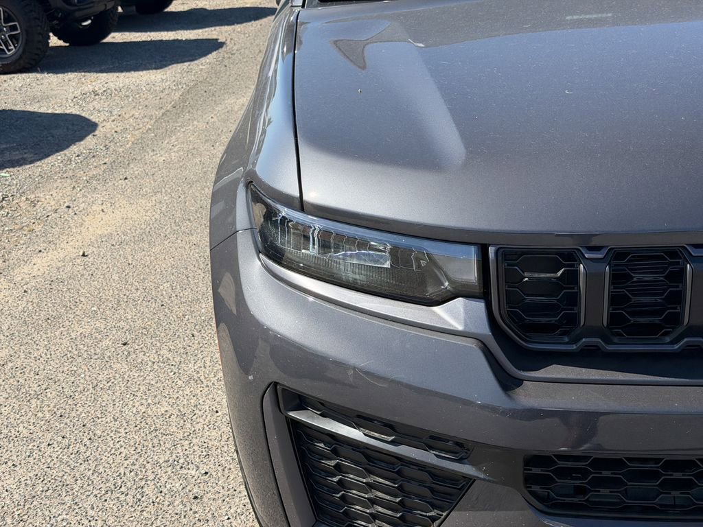 New 2026 Jeep Grand Cherokee L 4WD image 5