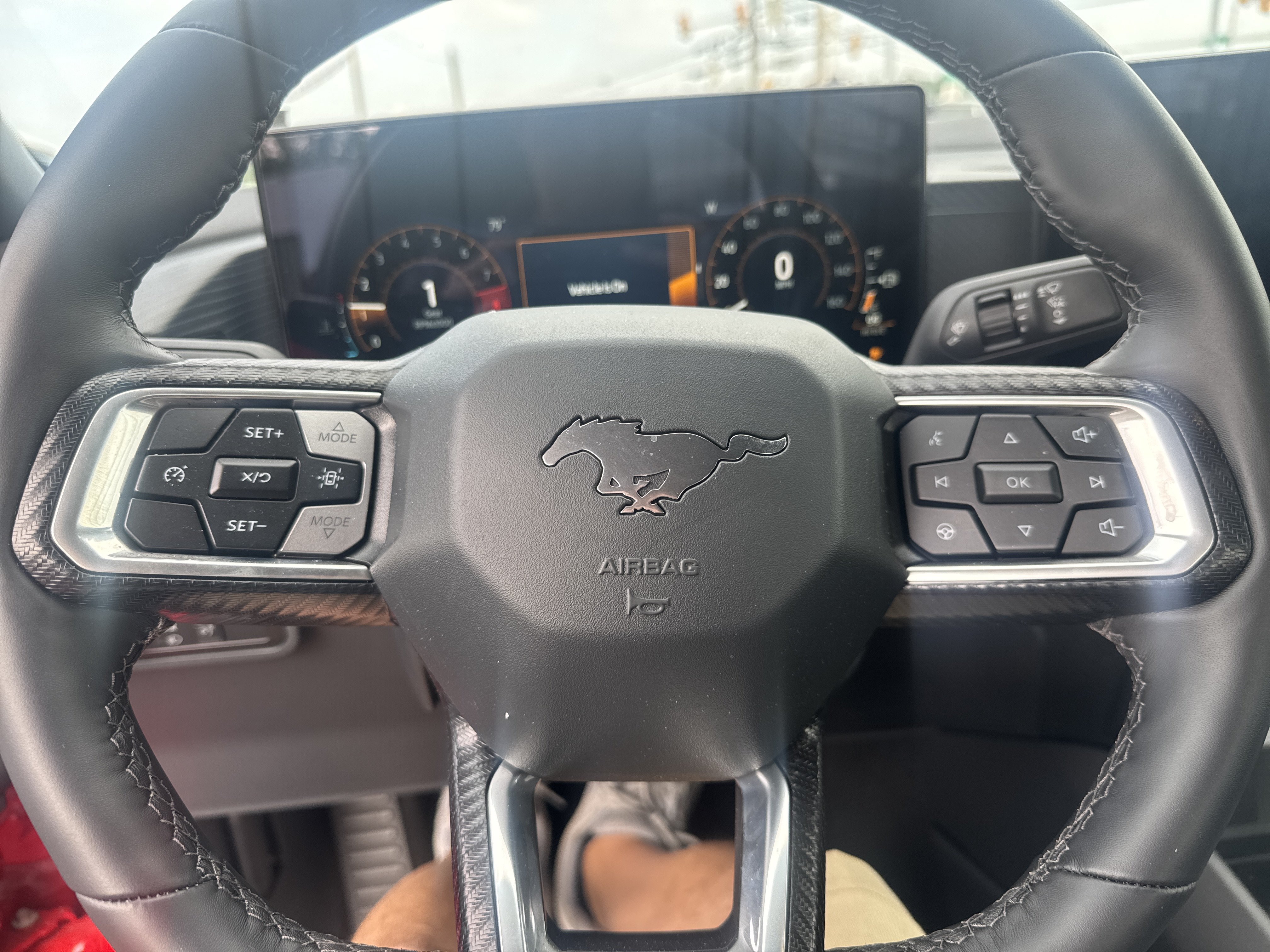 Used 2025 Ford Mustang GT RWD image 17