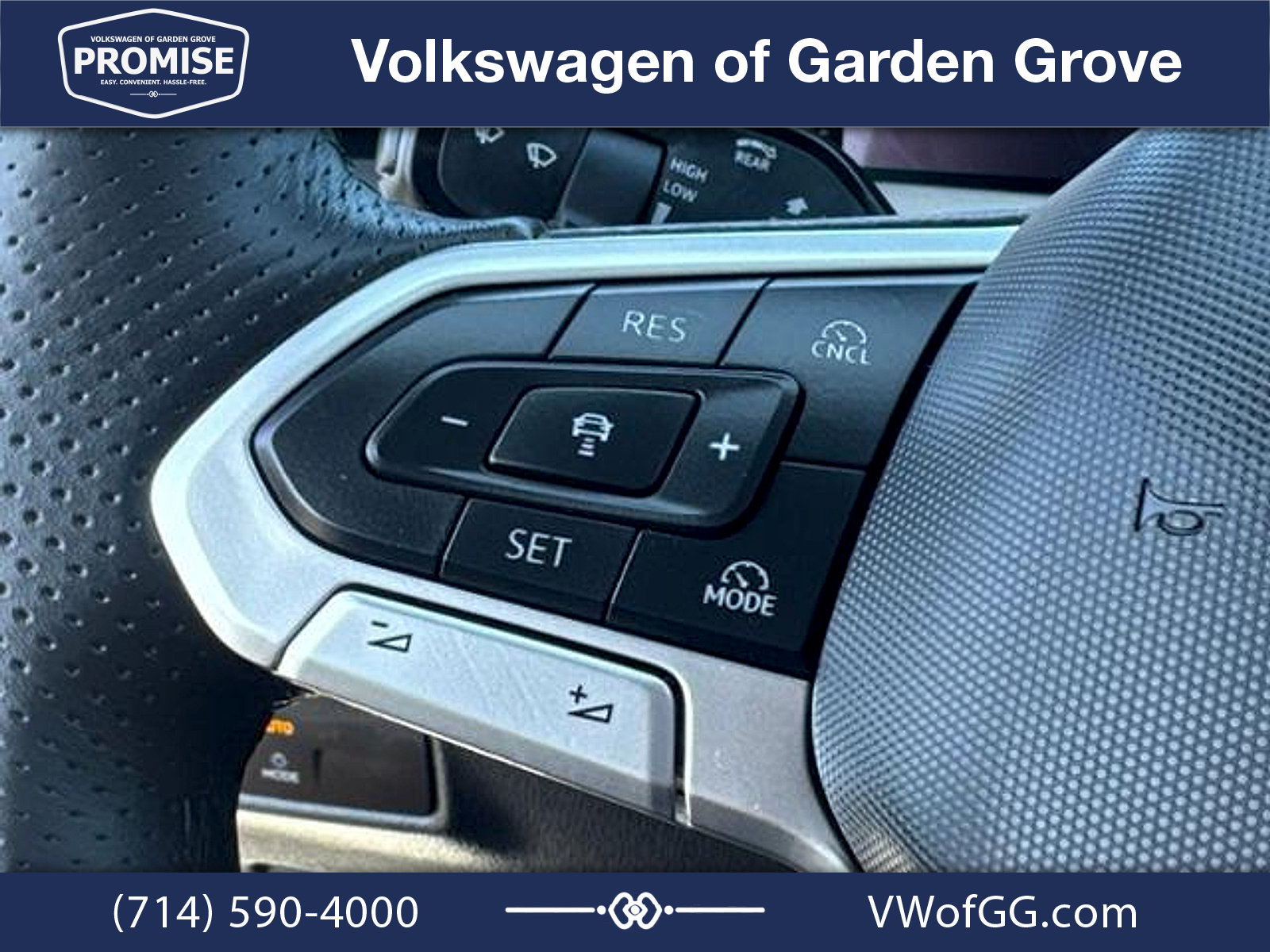 New 2026 Volkswagen Tiguan SE R-Line FWD image 18