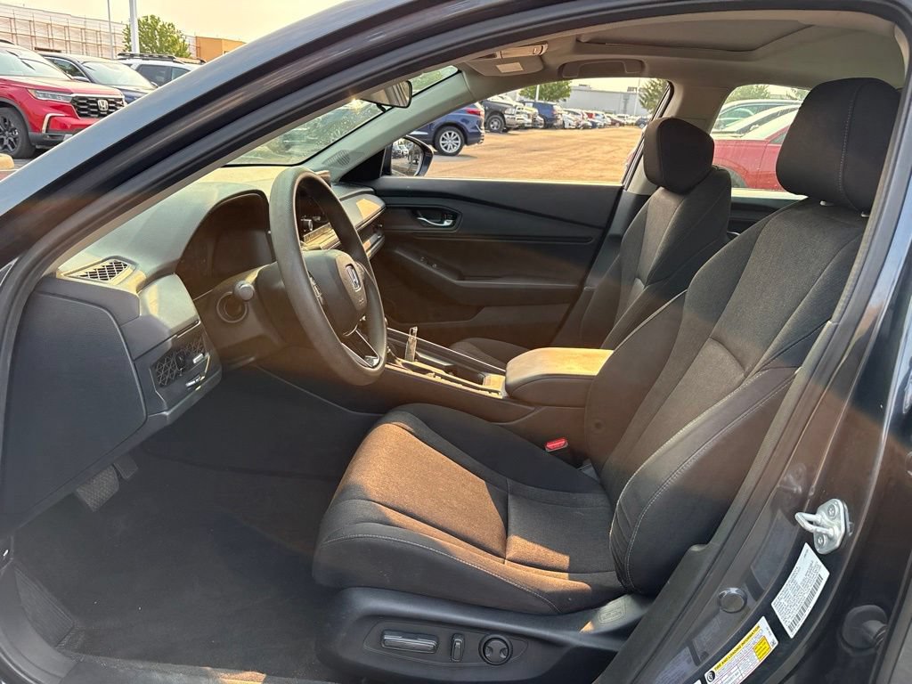 Used 2025 Honda Accord SE image 14