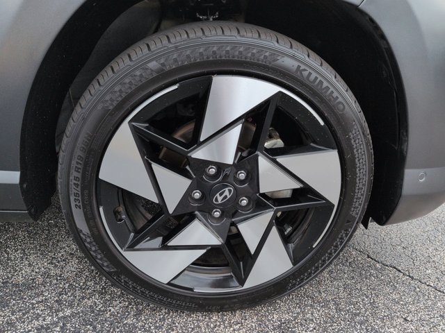 Certified 2024 Hyundai Kona Limited FWD image 11