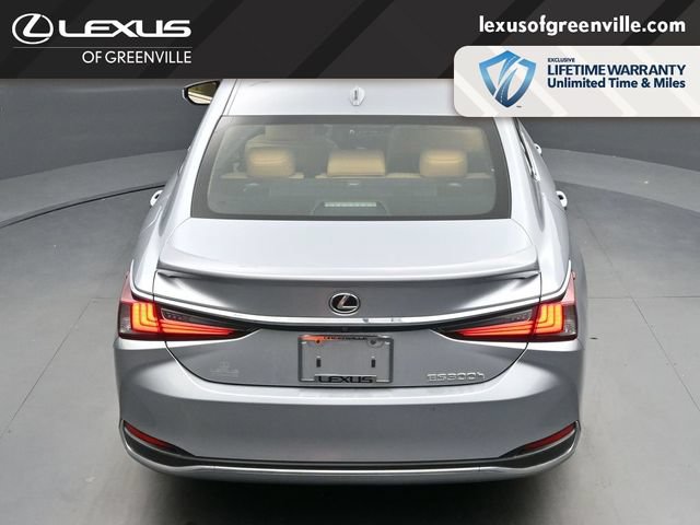 Used 2024 Lexus ES 300h w/ Accessory Package (Z1) FWD image 39
