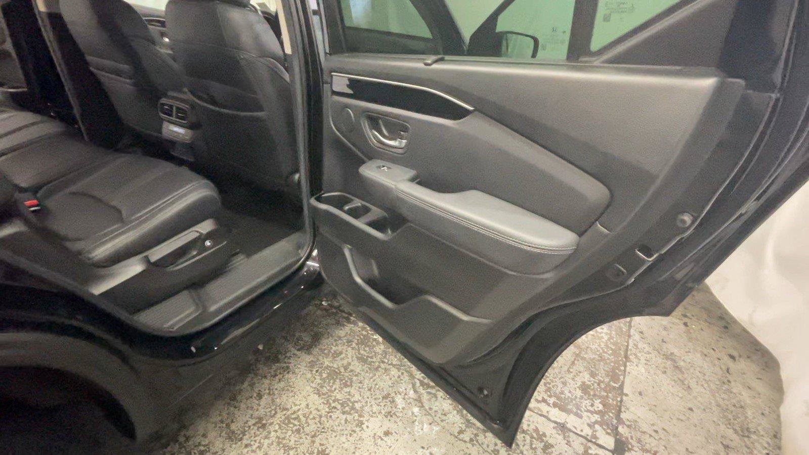 Certified 2025 Honda Pilot EX-L image 23