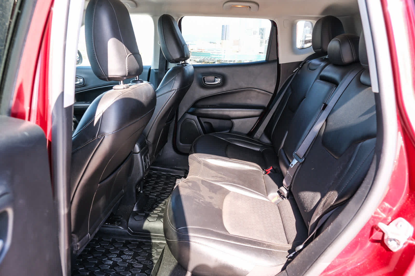 Used 2021 Jeep Compass Latitude FWD image 19