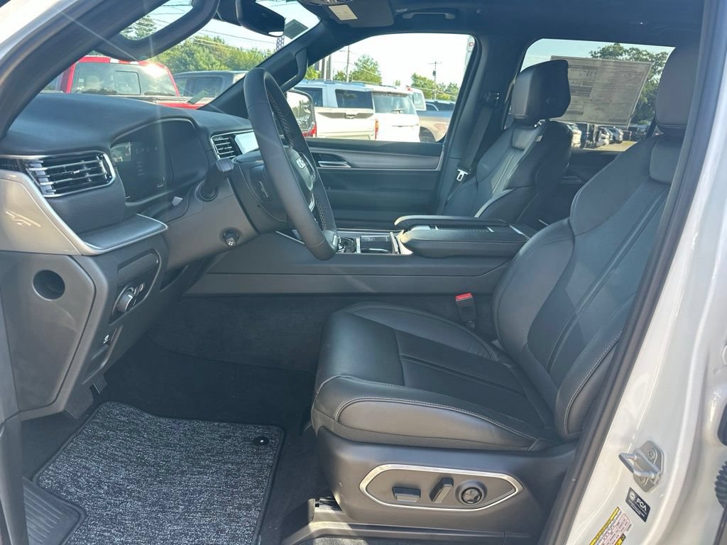 New 2026 Jeep Grand Wagoneer 4WD image 11