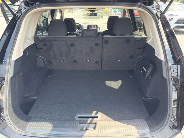 Used 2022 Nissan Rogue SV AWD/4WD image 22