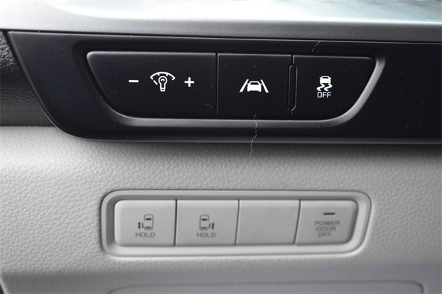 Certified 2023 Kia Carnival LX image 21