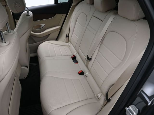 Used 2021 Mercedes-Benz GLC 300 4MATIC image 24