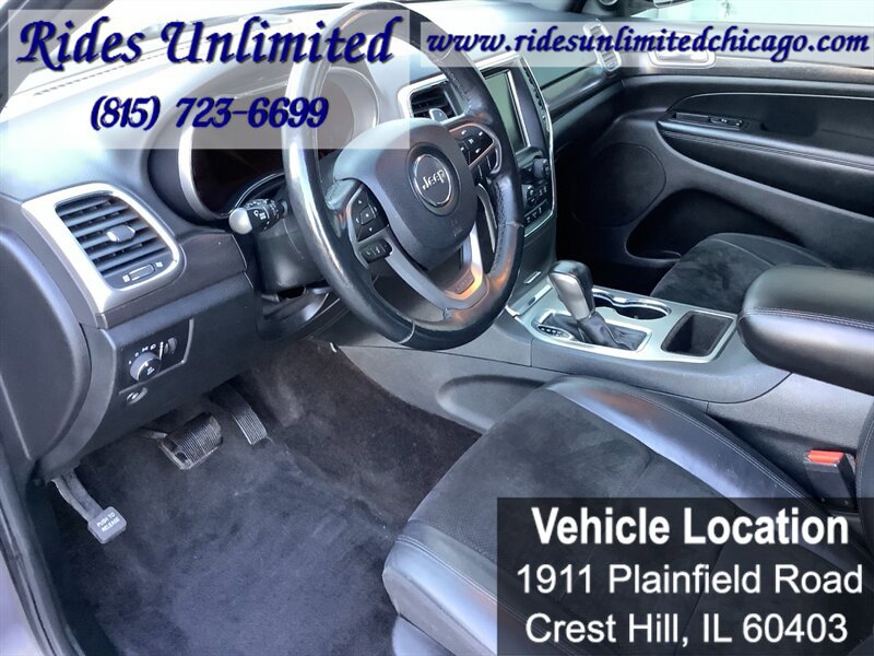 Used 2017 Jeep Grand Cherokee Altitude AWD/4WD image 16