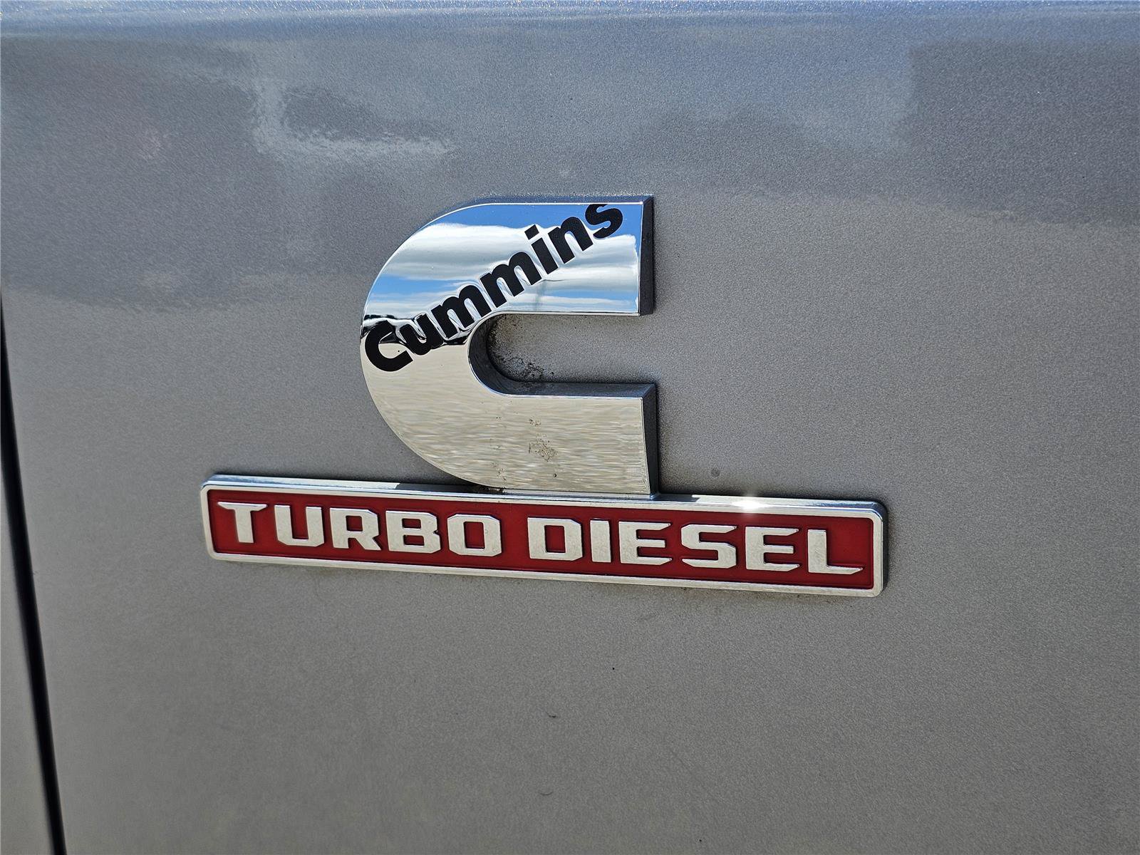 Used 2021 RAM 3500 Tradesman w/ Chrome Appearance Group AWD/4WD image 8