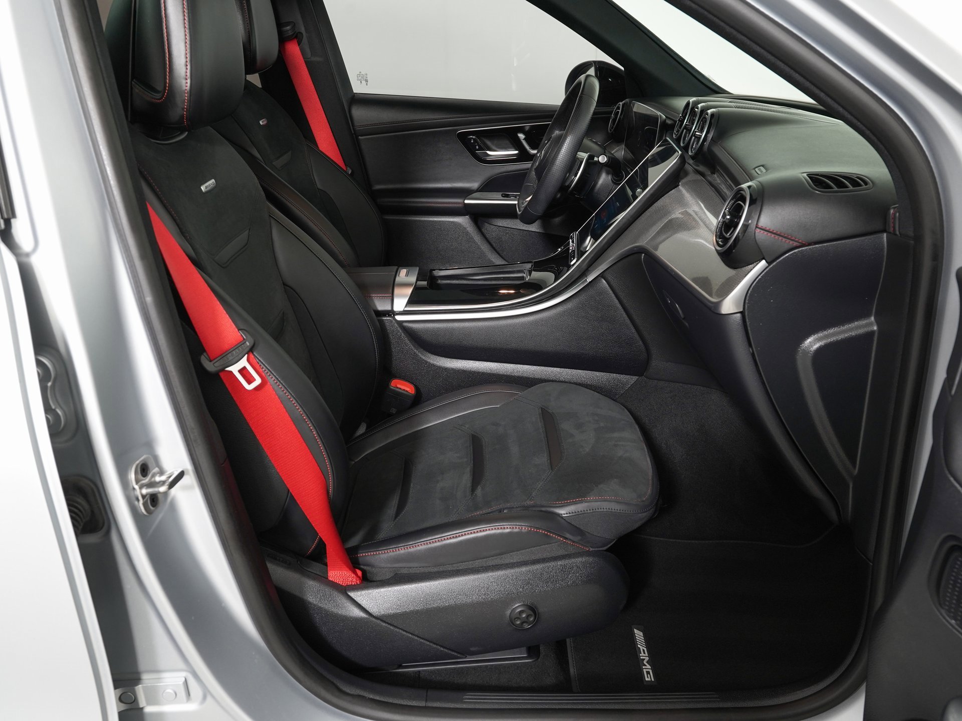 Used 2024 Mercedes-Benz GLC 43 AMG 4MATIC image 9