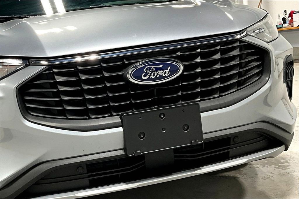 Used 2023 Ford Escape Active image 36