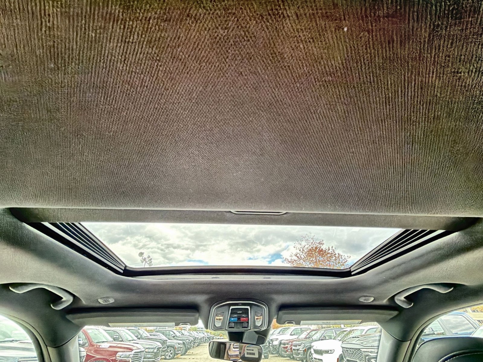 New 2025 Jeep Grand Cherokee Laredo image 23