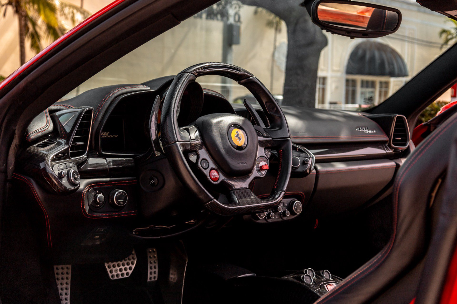 Used 2013 Ferrari 458 Spider RWD image 2