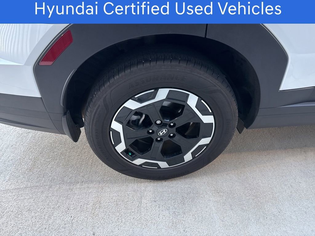 Used 2025 Hyundai Santa Fe SE image 11