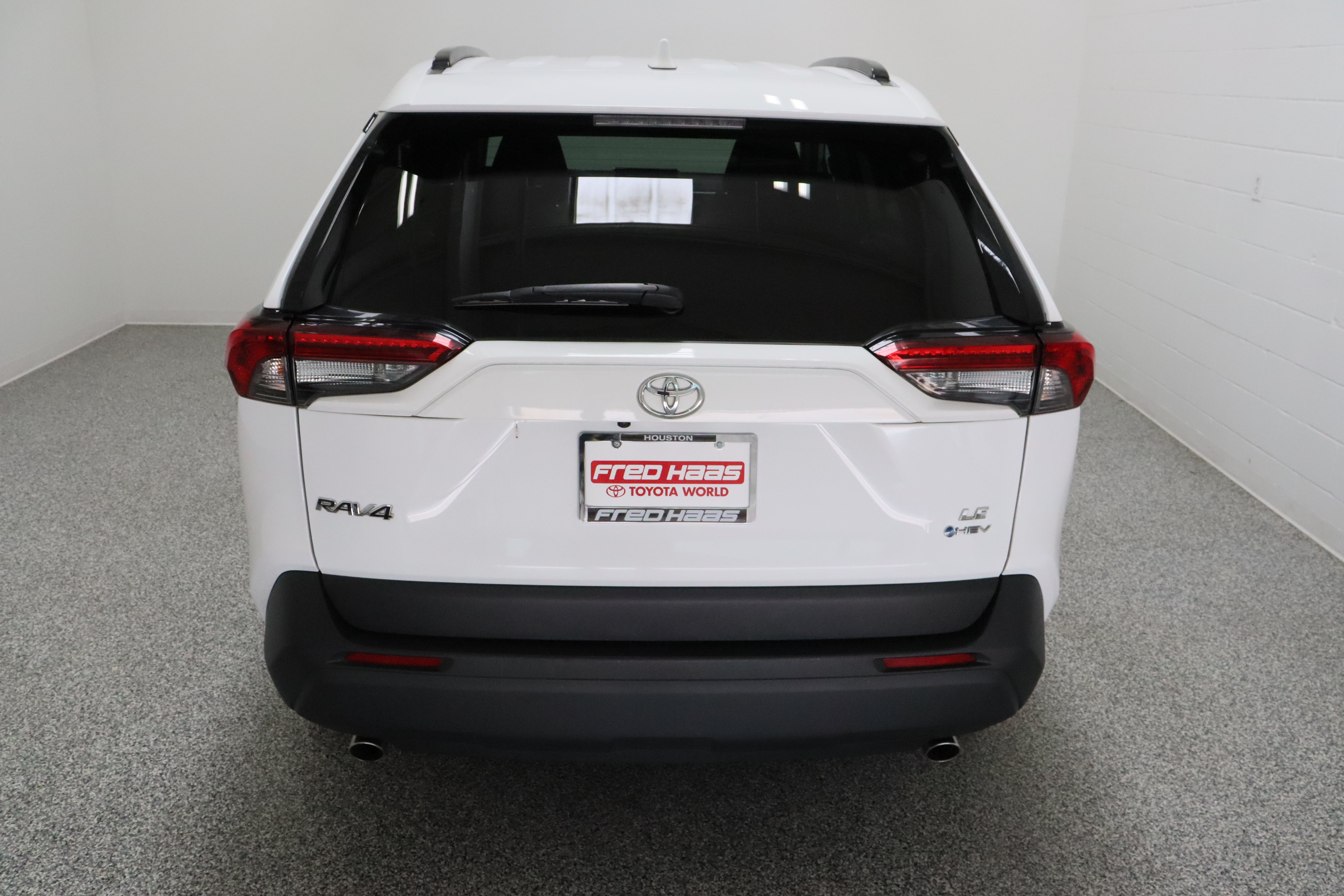 Certified 2025 Toyota RAV4 LE AWD/4WD image 8