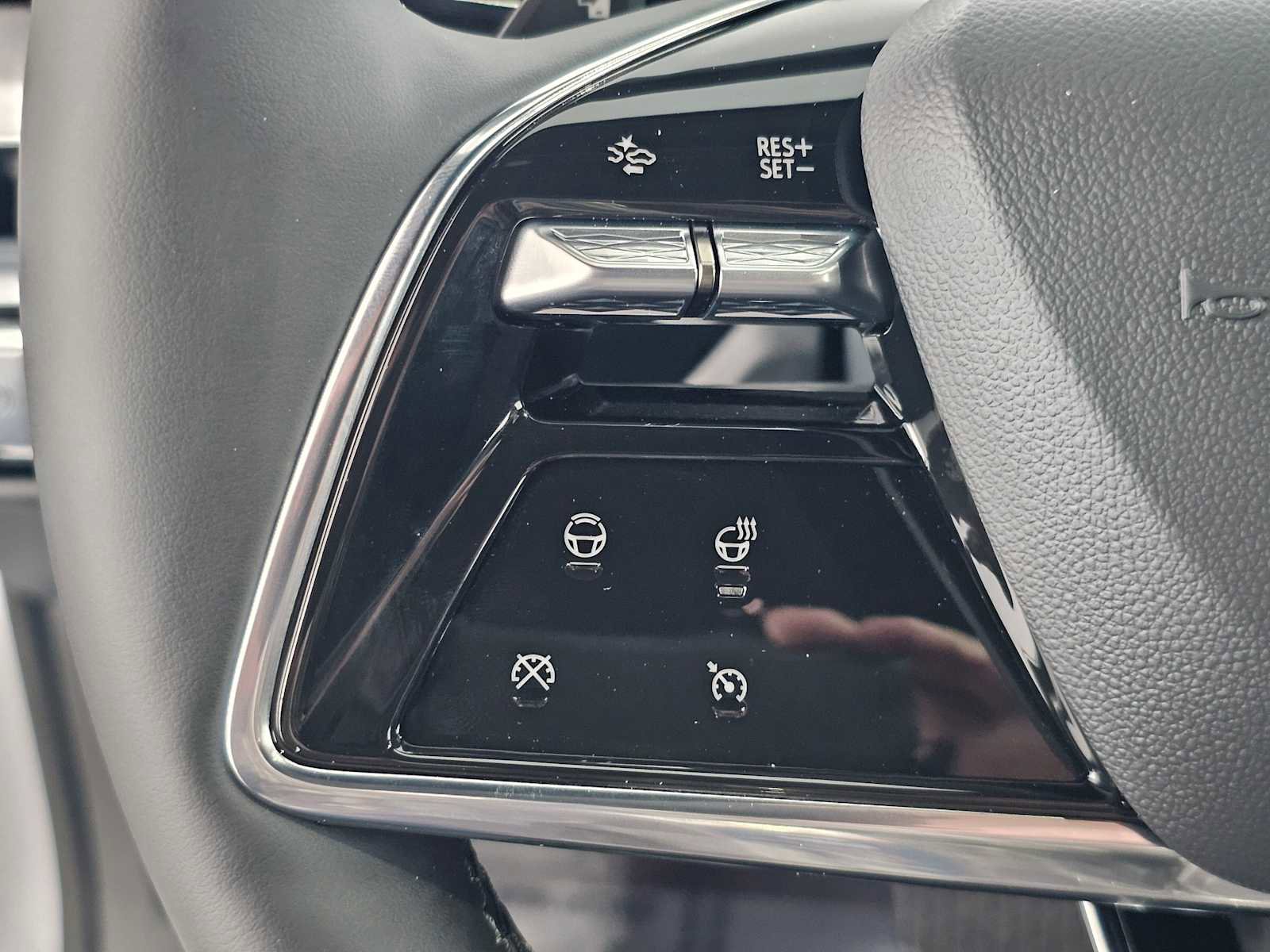 New 2026 Cadillac Lyriq Luxury image 27