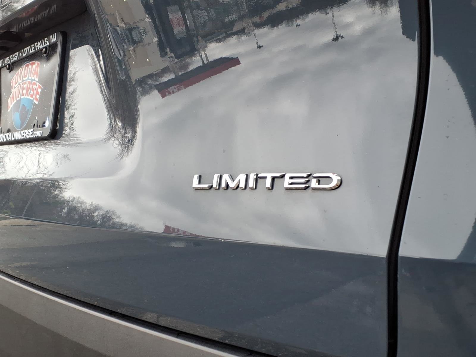 Certified 2024 Toyota Grand Highlander Platinum image 7