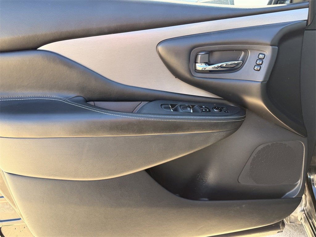 Used 2020 Nissan Murano SL w/ Cargo Package image 10