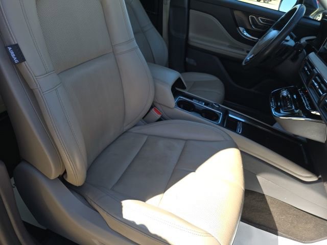 Used 2023 Lincoln Corsair Reserve image 37