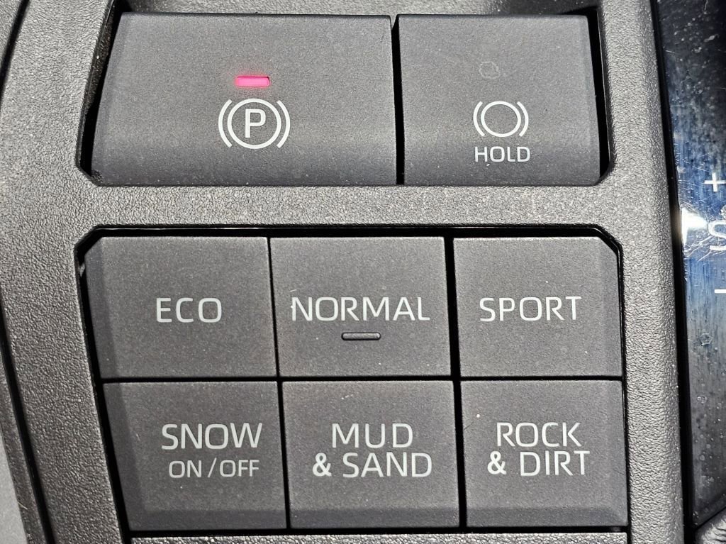 Used 2023 Toyota RAV4 XLE w/ Convenience Package AWD/4WD image 33